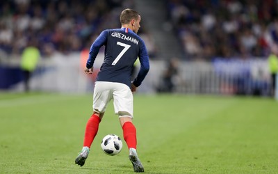 乐竞体育动态-加克波当选欧洲杯预选赛最佳